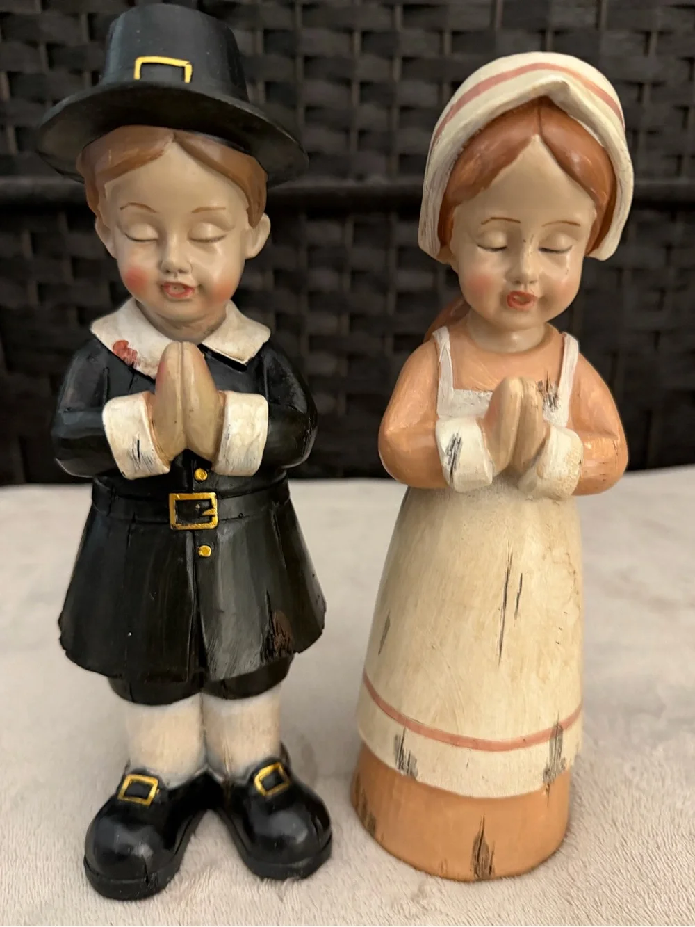 Pilgrim Boy and Girl Figurine Set – Rustic Black, Cream & Tan